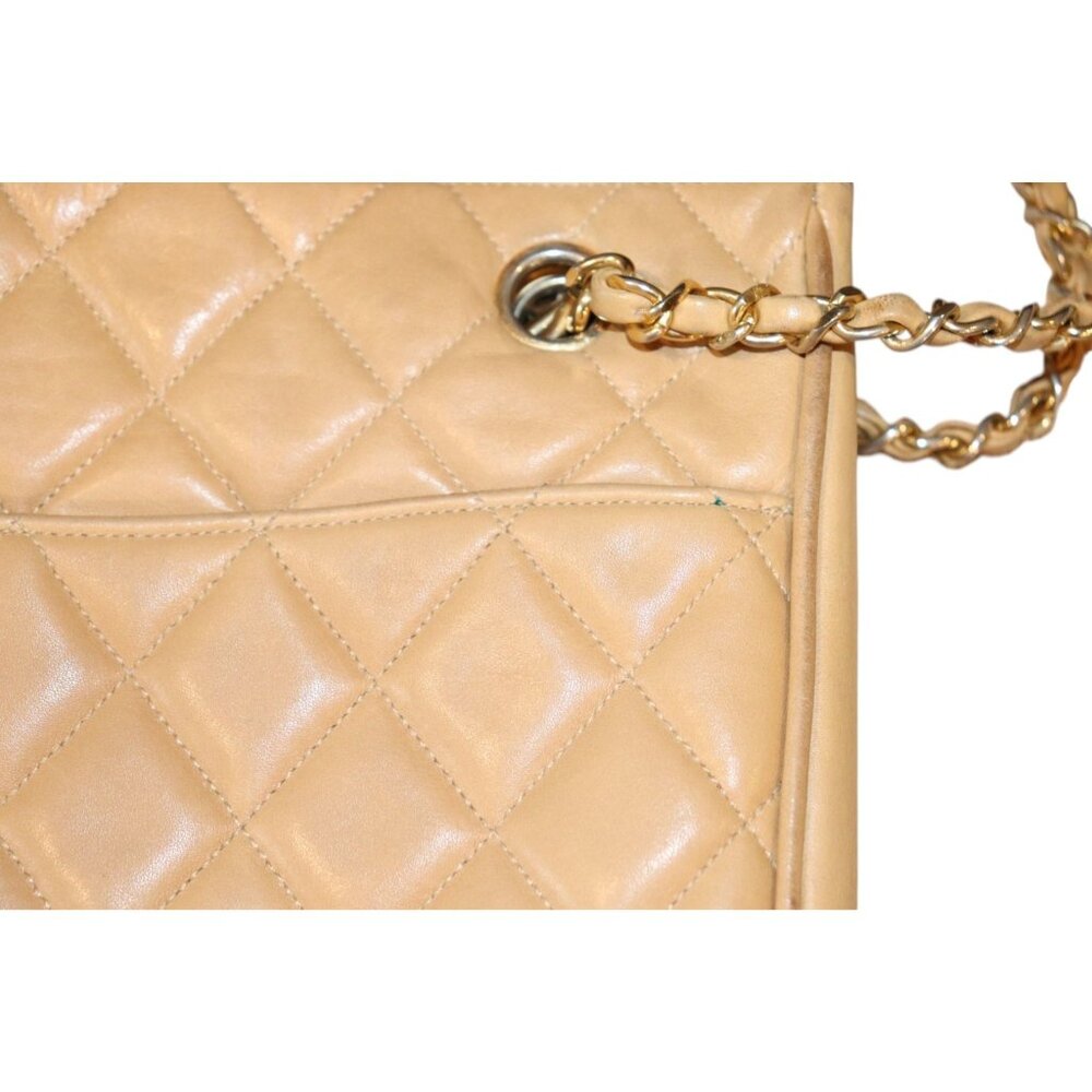 Chanel Quilted Beige Lamb Leather Shoulder Bag With Chain Strap & CC Charm - Picture 15 of 15